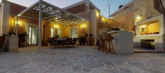 3 bedrooms Villa in Heraklion, Greece No. 8394 3