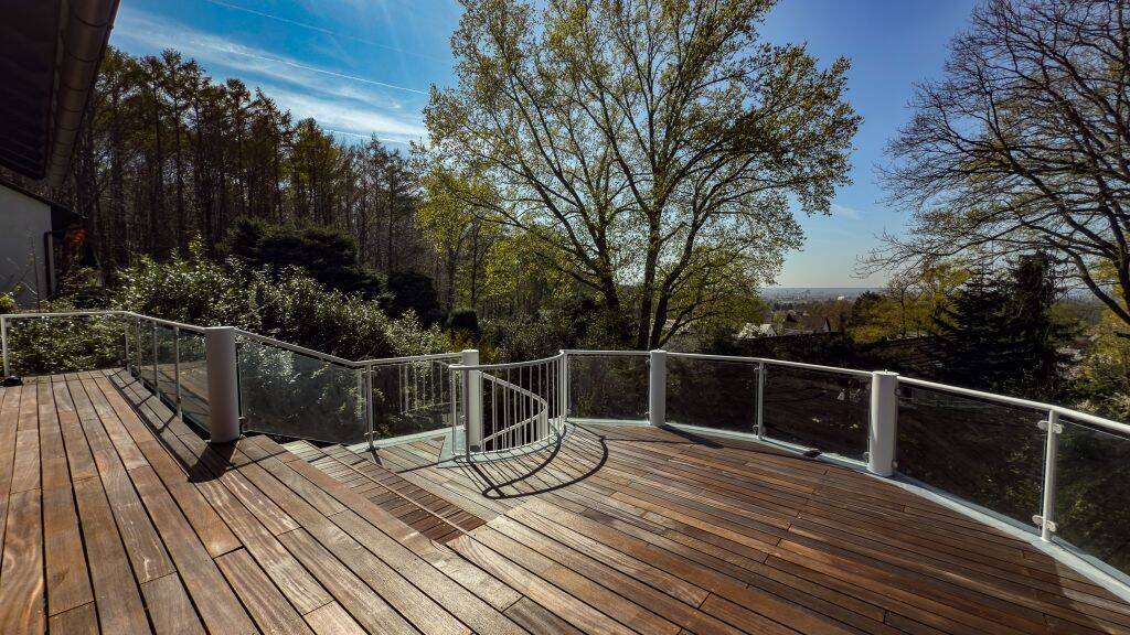 9 rooms House in Bonn, Germany No. 260320