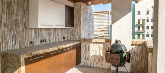 5 bedrooms Apartment in Limassol, Cyprus No. 1993 11