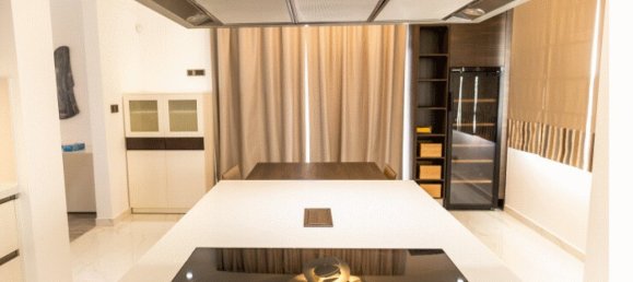 5 bedrooms Apartment in Limassol, Cyprus No. 1993 4