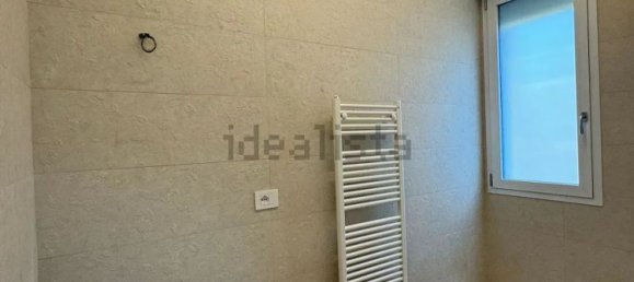 5-salle Appartement à Sesto Fiorentino, Italy No. 37161 14