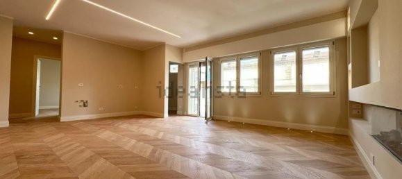 5-salle Appartement à Sesto Fiorentino, Italy No. 37161 7