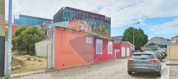 698m² Land in Porto, Portugal No. 34462 3