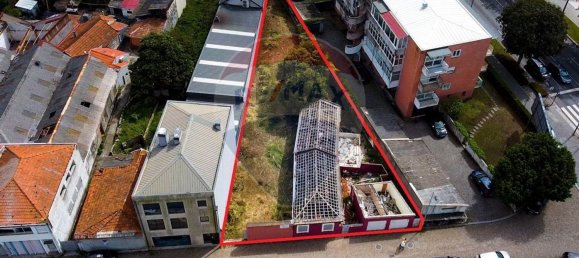 698m² Land in Porto, Portugal No. 34462 2