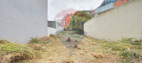 698m² Land in Porto, Portugal No. 34462 7