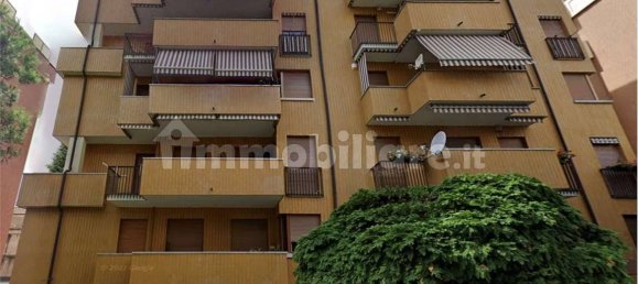 4 bedrooms Apartment in Busto Arsizio, Italy No. 291327 3