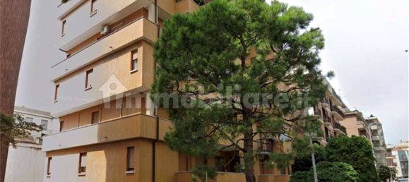 4 bedrooms Apartment in Busto Arsizio, Italy No. 291327 5