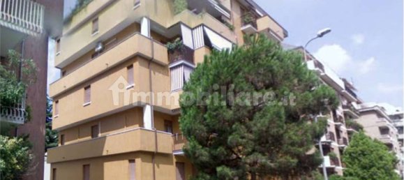 4 bedrooms Apartment in Busto Arsizio, Italy No. 291327 7