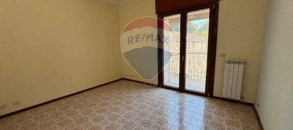 5 rooms Apartment in Tremestieri Etneo, Italy No. 275340 13