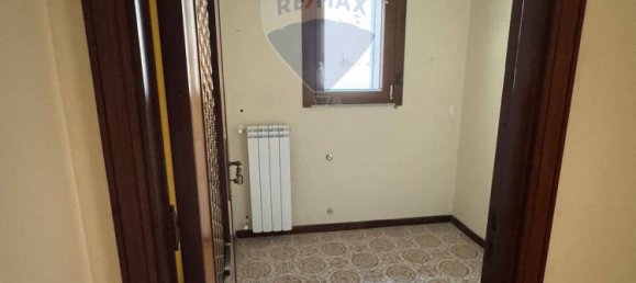 5 rooms Apartment in Tremestieri Etneo, Italy No. 275340 8