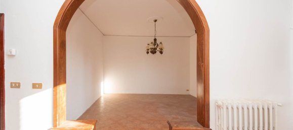 7غرفة منزل في Quarrata, Italy رقم 47649 8