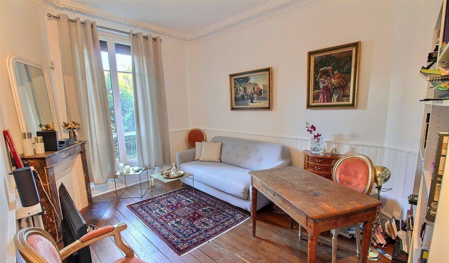 1 chambre Appartement à Suresnes, France No. 334307