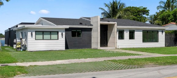 4 dormitorios villa en venta en Miami, Miami-Dade, Florida, USA № 615857 10