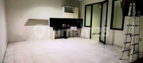 3 Schlafzimmer Haus in Jakarta, Indonesia, Nr. 2564 2