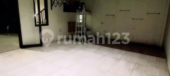 3 Schlafzimmer Haus in Jakarta, Indonesia, Nr. 2564 3