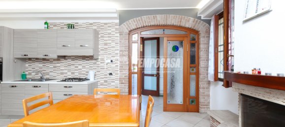 3 Schlafzimmer Wohnung in Crevalcore, Italy, Nr. 354159 20