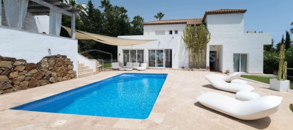 5 bedrooms Villa in Marbella, Spain No. 102788 21