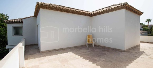 5 bedrooms Villa in Marbella, Spain No. 102788 19