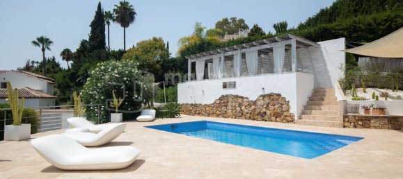 5 bedrooms Villa in Marbella, Spain No. 102788 27