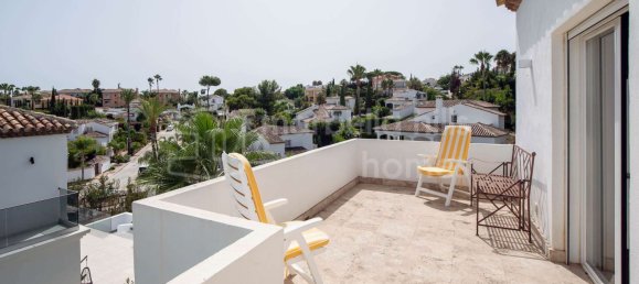 5 bedrooms Villa in Marbella, Spain No. 102788 10