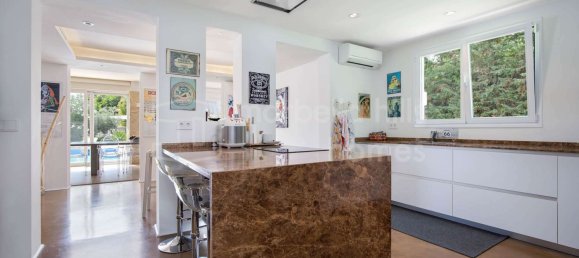 5 bedrooms Villa in Marbella, Spain No. 102788 6