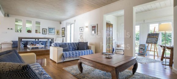 5 bedrooms Villa in Marbella, Spain No. 102788 3