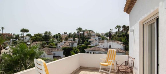 5 bedrooms Villa in Marbella, Spain No. 102788 11