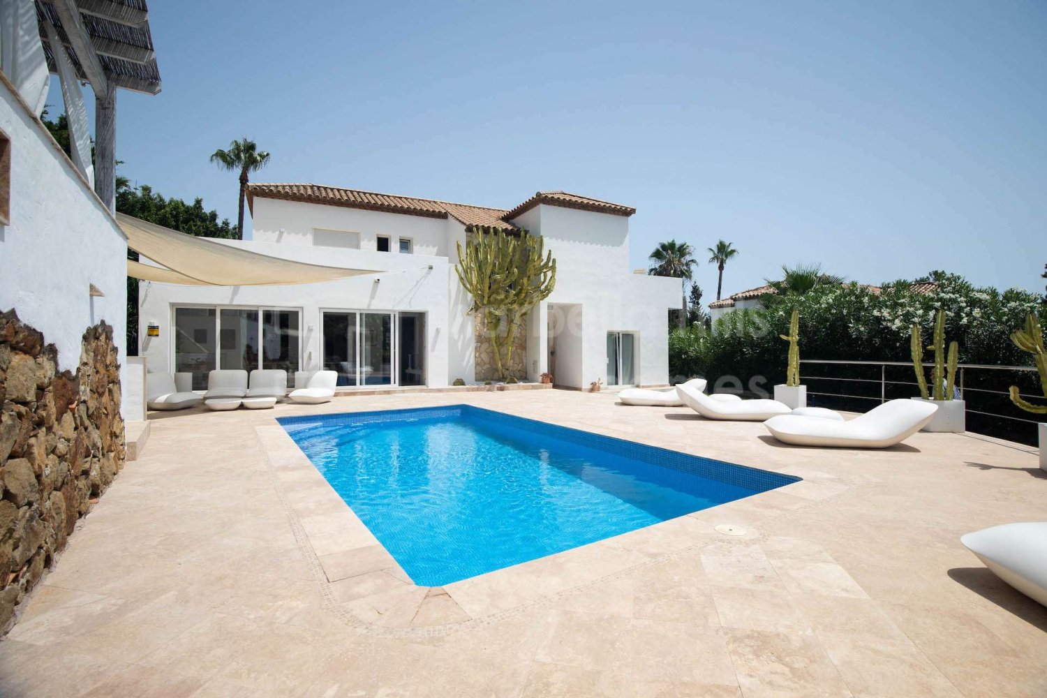 5 bedrooms Villa in Marbella, Spain No. 102788