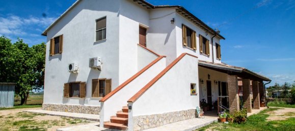 5 غرف نوم منزل في Montalto di Castro, Italy رقم 163227 2