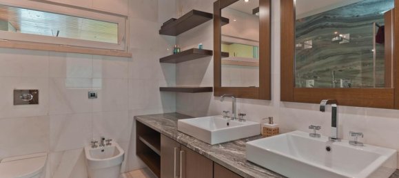 4 bedrooms House in Almada, Portugal No. 111208 15