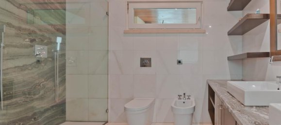 4 bedrooms House in Almada, Portugal No. 111208 14