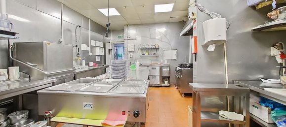 Almacén en Santo Tirso, Portugal 282 m² No. 47424 17