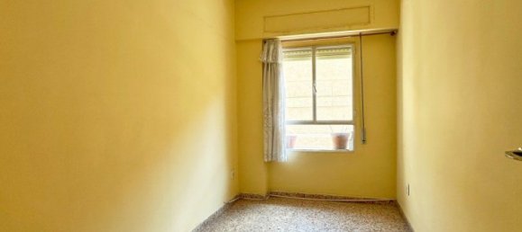 4 bedrooms Apartment in Mislata, Spain No. 175135 18