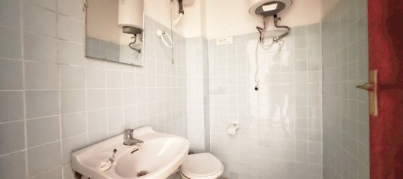 4 bedrooms Apartment in Mislata, Spain No. 175135 20