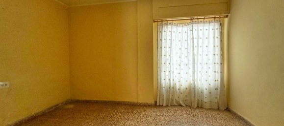 4 bedrooms Apartment in Mislata, Spain No. 175135 16