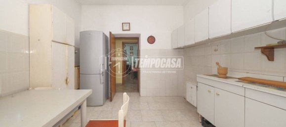 Apartamento de 2 dormitorios en Campagnano di Roma, Italy No. 273481 4