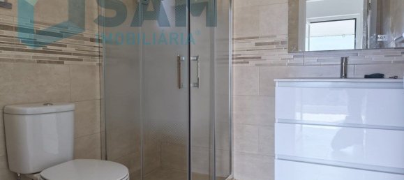 3 bedrooms House in Torres Vedras, Portugal No. 239823 16