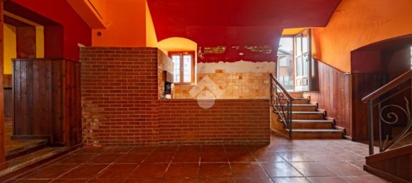 Дом с 6 комнатами в Костильоле Салуццо, Италия № 19812 5