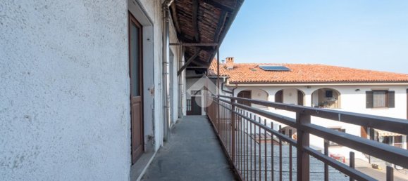 Дом с 6 комнатами в Костильоле Салуццо, Италия № 19812 25