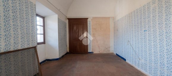 Дом с 6 комнатами в Костильоле Салуццо, Италия № 19812 33