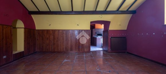 Дом с 6 комнатами в Костильоле Салуццо, Италия № 19812 9