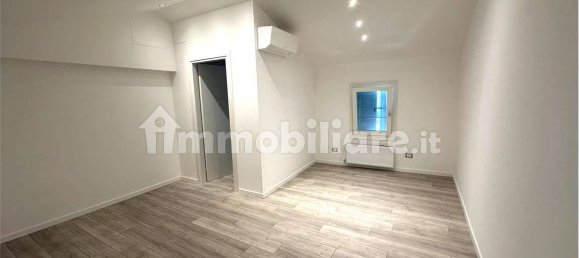 3 bedrooms House in Udine, Italy No. 21182 21