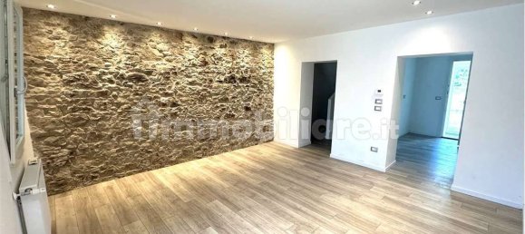 3 bedrooms House in Udine, Italy No. 21182 5