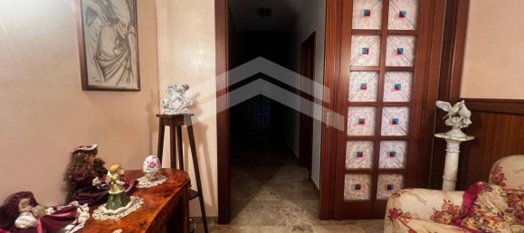 8-salle Appartement à Campobasso, Italy No. 228708 17