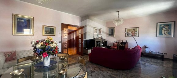 8-salle Appartement à Campobasso, Italy No. 228708 19