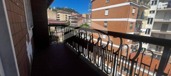 8-salle Appartement à Campobasso, Italy No. 228708 20