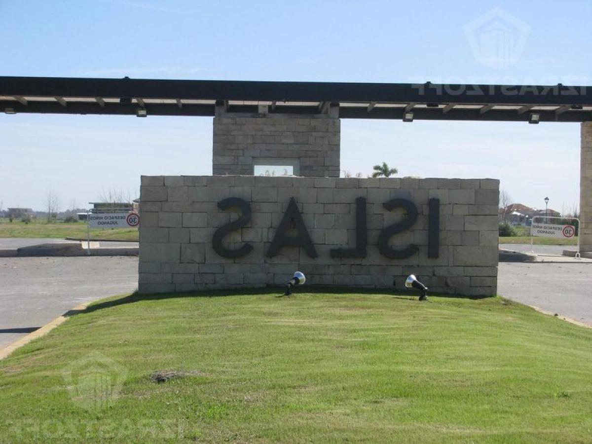  Land in Escobar, Argentina No. 110823