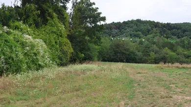 Terreno em Hinterbruhl, Austria N.º 146555