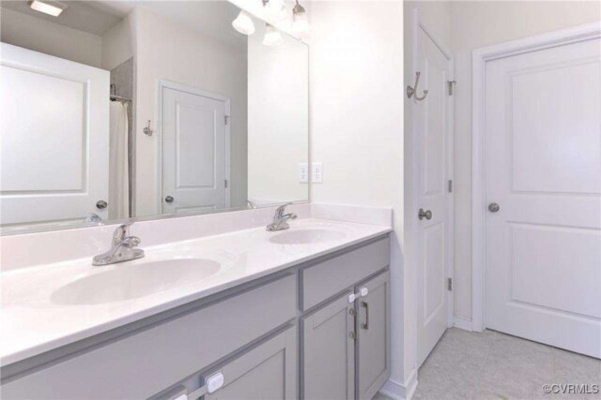 3 bedrooms House in King William, USA No. 421000