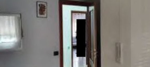 Apartamento de 3 divisões em Gallarate, Italy N.º 198975 2